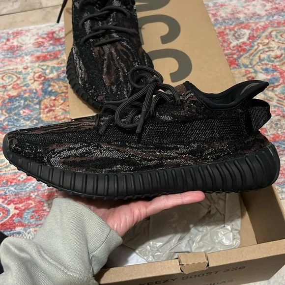 Yeezy boost 350 - Picture 2 of 6